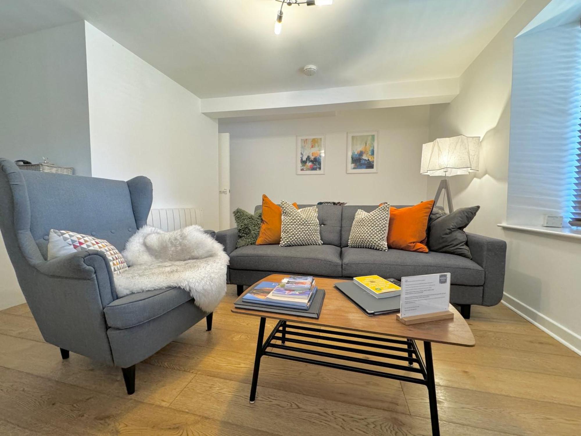 Nordic Suites Ulverston Extérieur photo